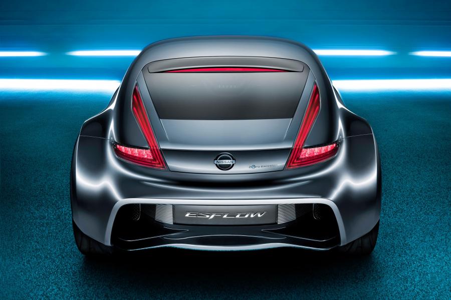  Nissan Esflow Concept 2011 года  (фото 17 из 36)